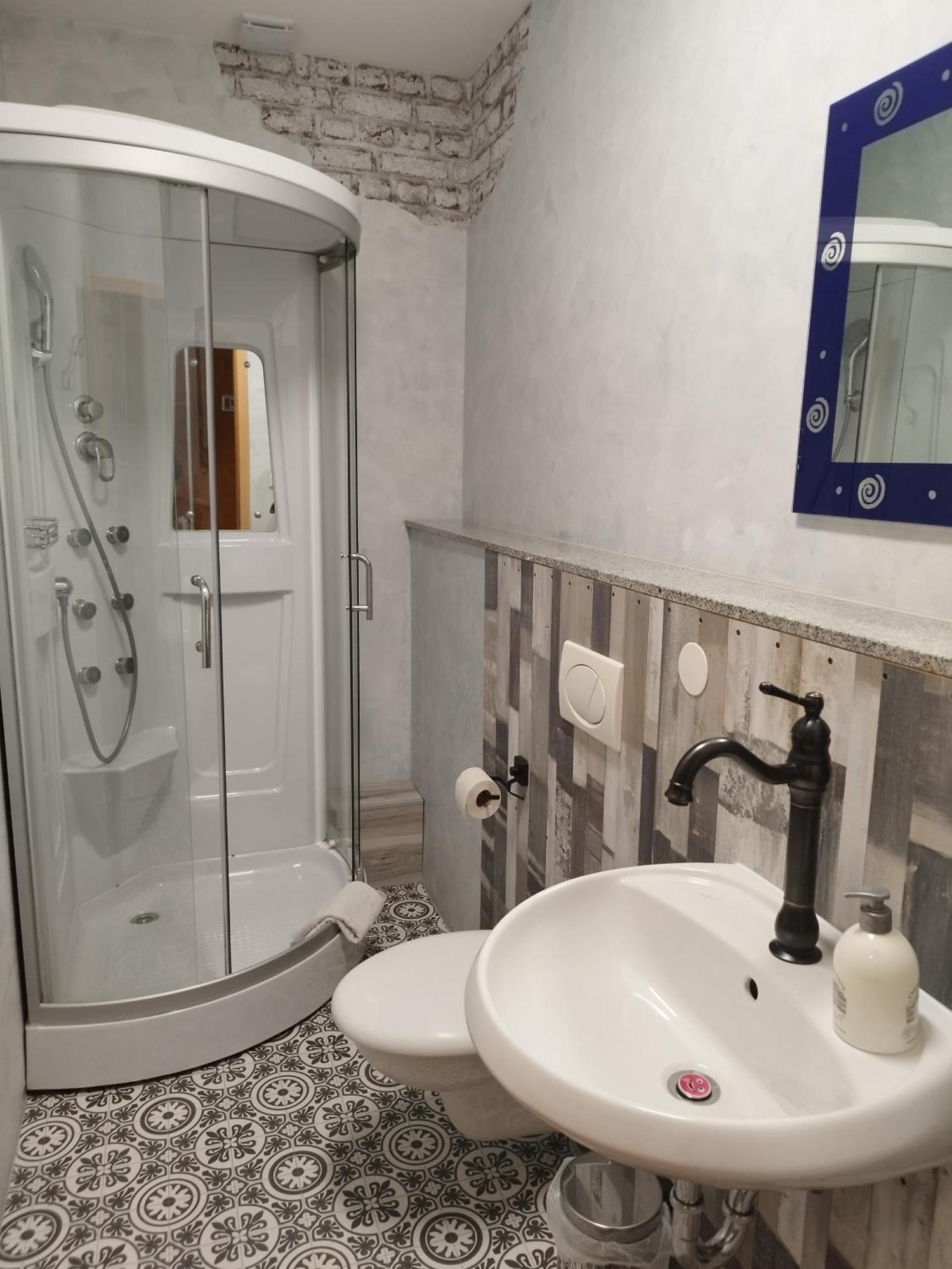Gasthof Boardinghouse Castell Bonn